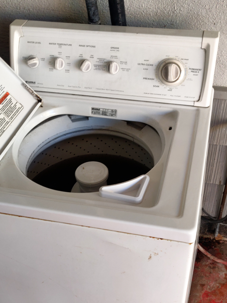 Appliances can break down at any time, and the warranty runs out sooner or later. If you want an inexpensive repair for your microwave, dishwasher, refrigerator and more, then contact Nur Service!