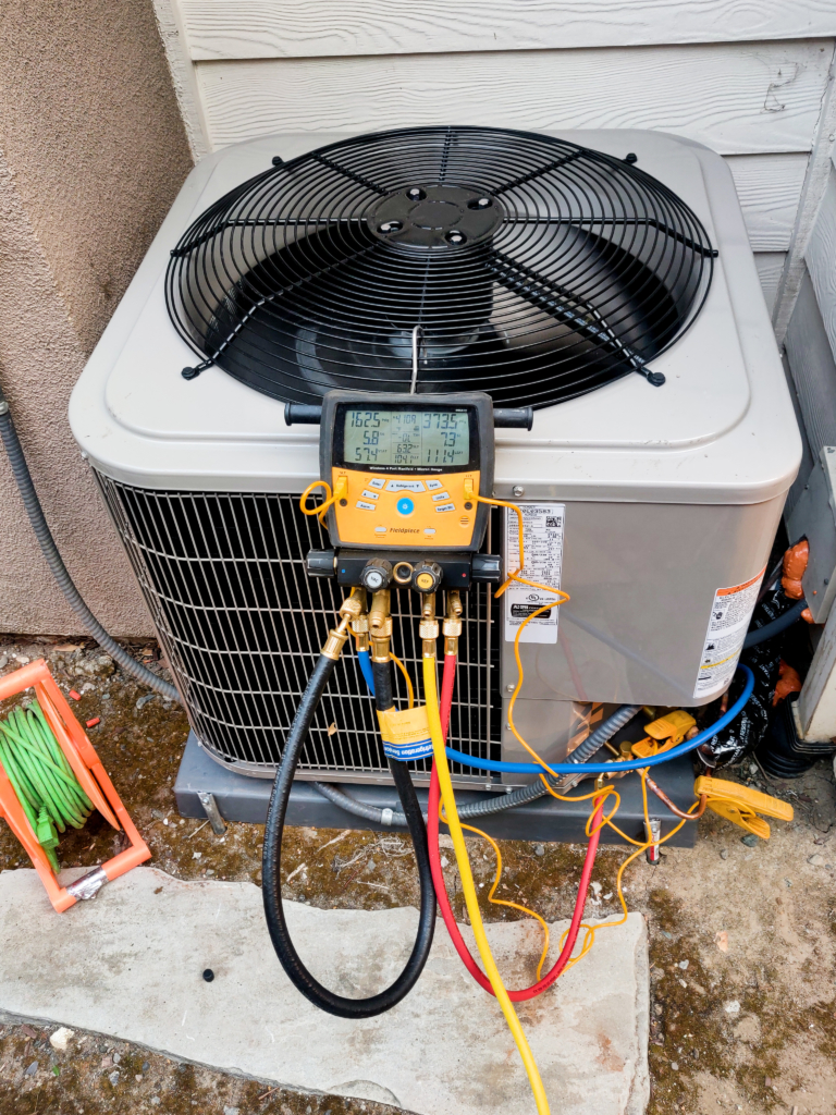It's a hot time in California. We often get calls from customers asking us to fix their air conditioner. The Nur Service team would love to help you. Call anytime we're waiting for you!