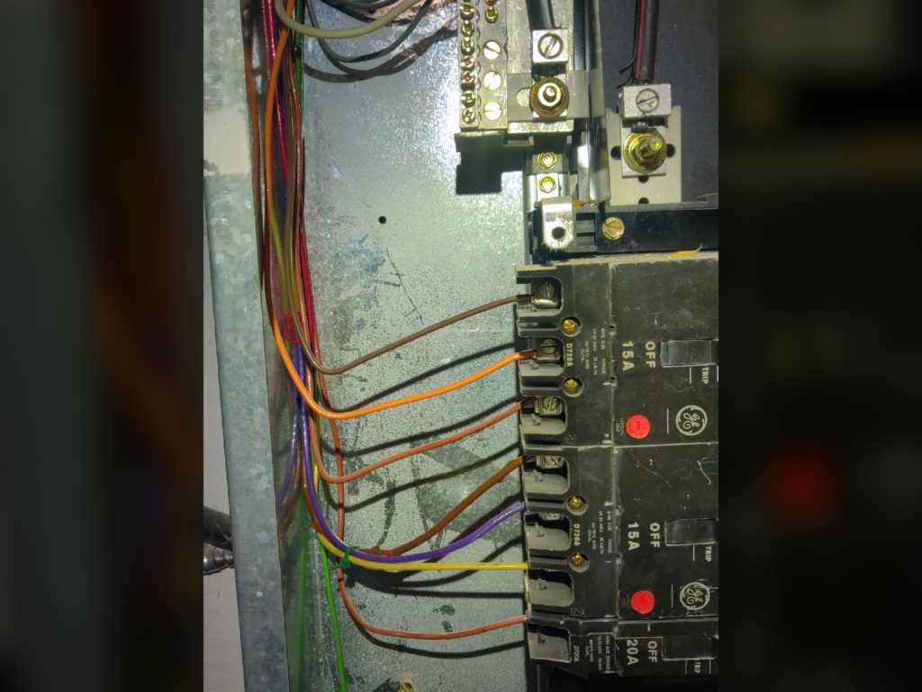 Rooftop Units Repair in San Jose, CA. Our technicians have diagnosed. Then they repaired 1 Rooftop Units.