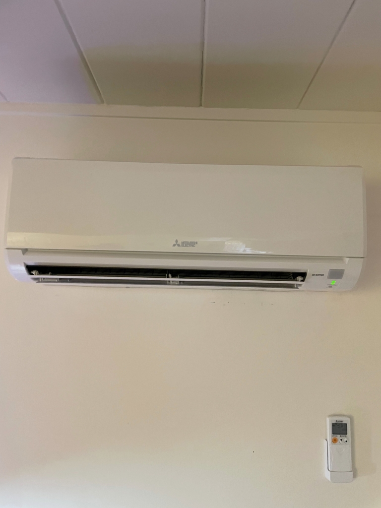 Mitsubishi MSZ-FS09NA ductless mini-split installed by Nur HVAC