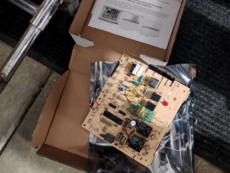 Carrier furnace control board replaced by Nur HVAC