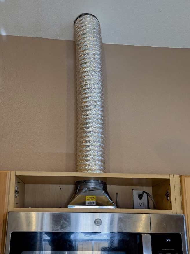 Kitchen range hood installed by Nur HVAC
