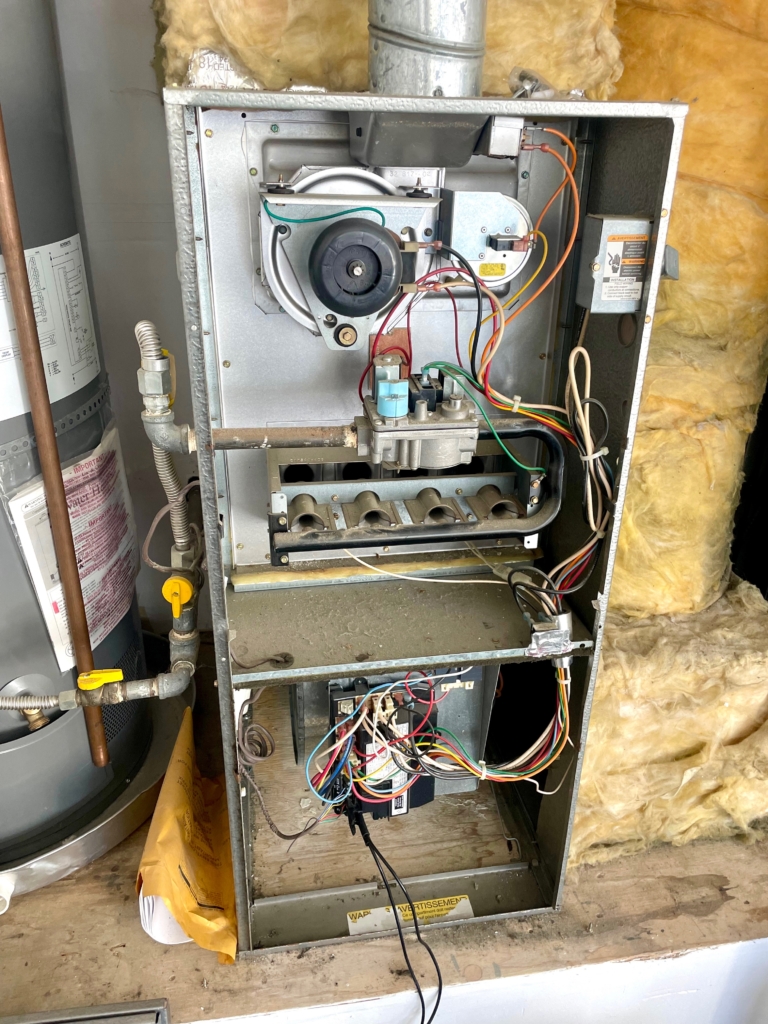 Carrier 58PAV090-13114 furnace control board repaired by Nur HVAC