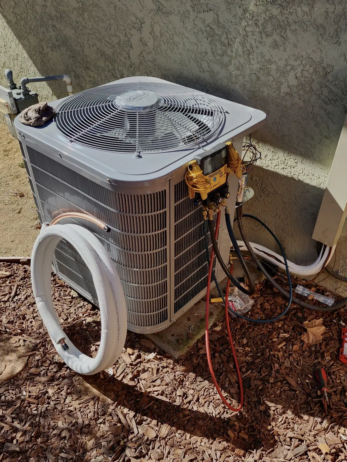 Carrier Performance 17 air conditioner 2422E18187 installed by Nur HVAC