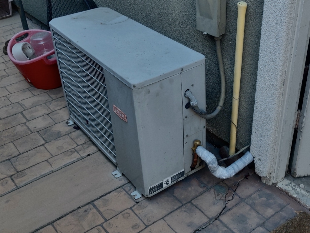 AC refrigerant leak repair by Nur HVAC