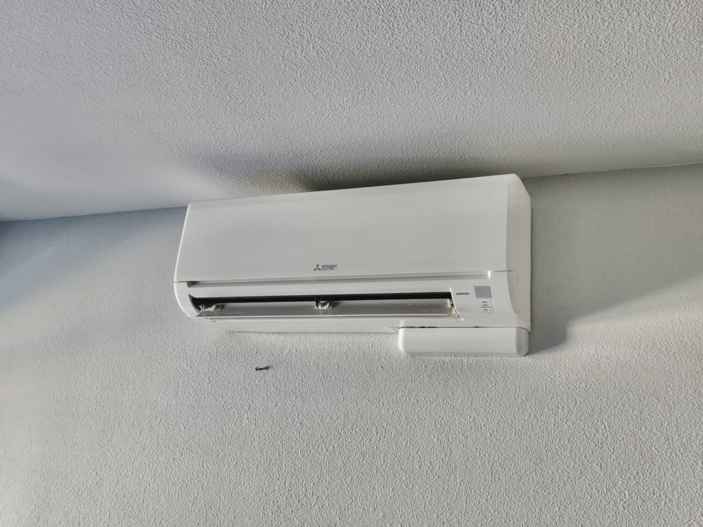 Mitsubishi MSZ-GL09NA wall-mount and MLZ-KP12LA ceiling cassette installed by Nur HVAC