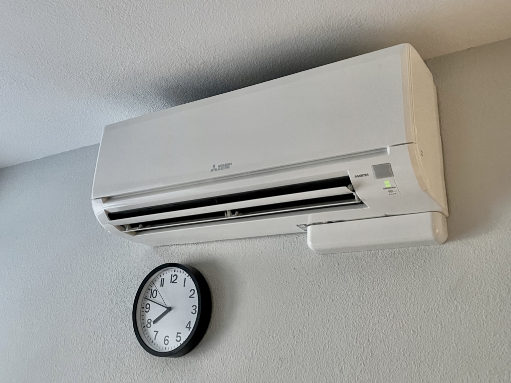 Mitsubishi MSZ-GL09NA wall-mount and MLZ-KP12LA ceiling cassette installed by Nur HVAC