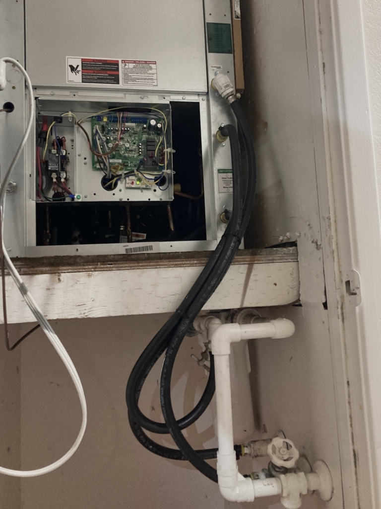 Daikin HCDNS2775-LH water source heat pump installed by Nur HVAC