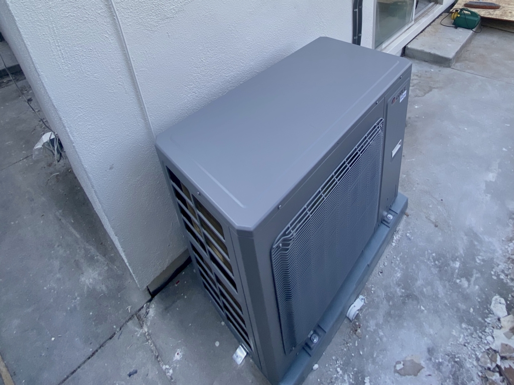Gree FLEXX36HP230V1AO heat pump installed by Nur HVAC