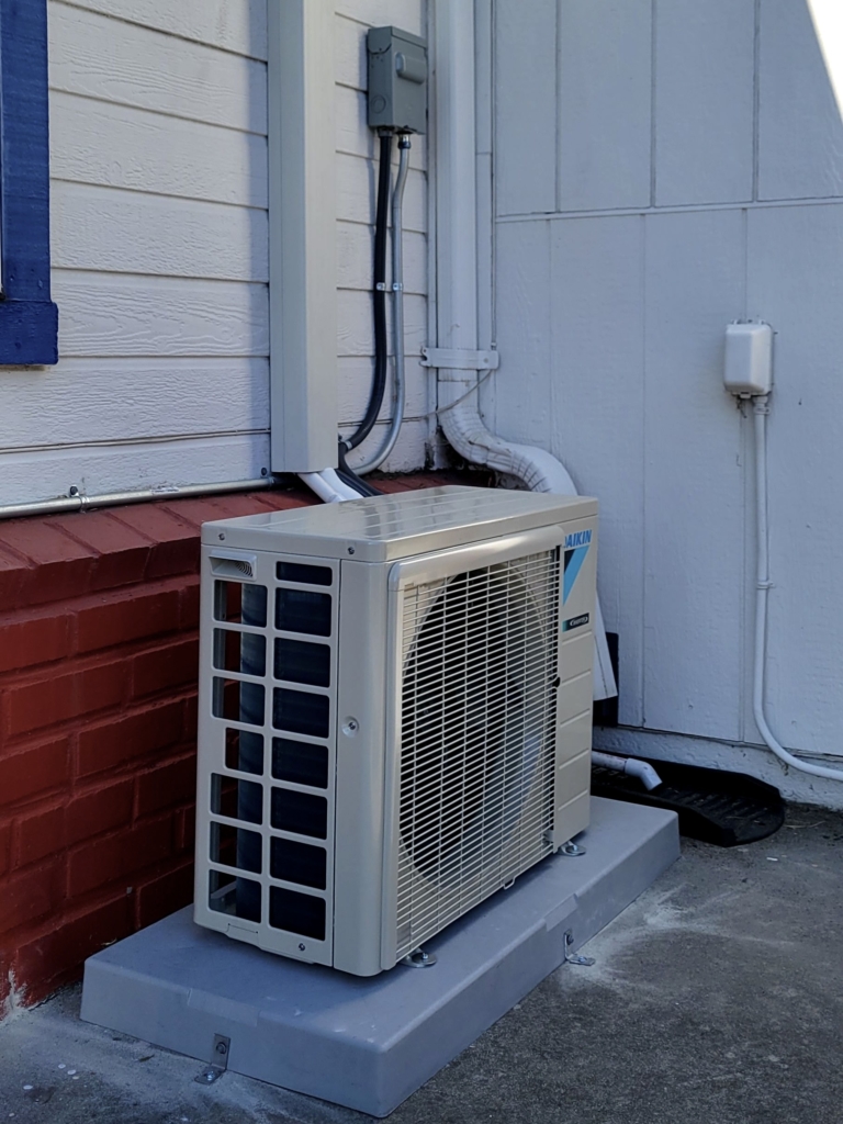 Daikin CTX09 wall-mounted indoor unit installed by Nur HVAC