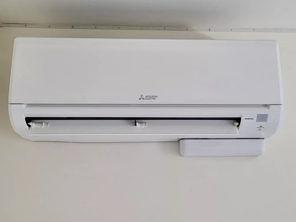 Mitsubishi MSZ-GS09NA wall-mounted mini split unit installed by Nur HVAC