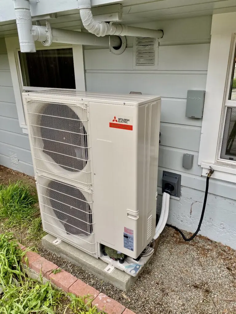 Mitsubishi MXZ-SM36NAM ductless mini-split system installed by Nur HVAC