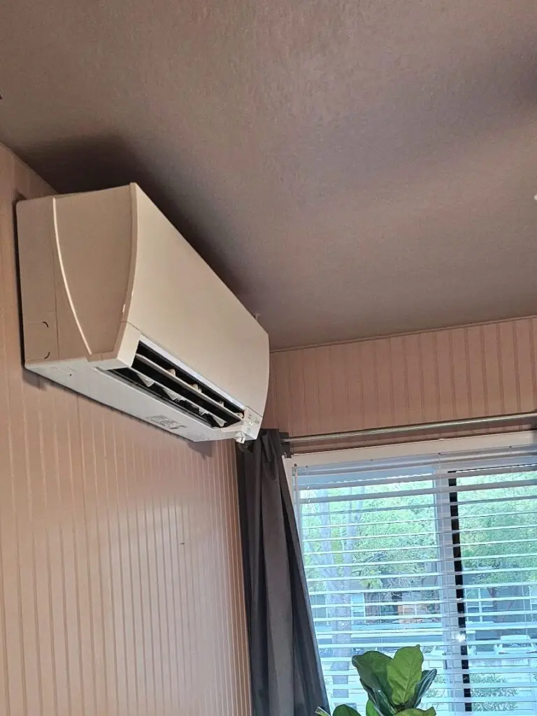 Mitsubishi MXZ-3C30NA2-U1 ductless mini-split installed by Nur HVAC
