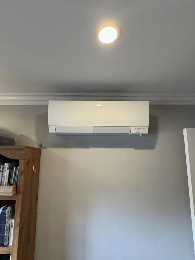 Mitsubishi MSZ-FS09NA wall-mounted mini split installed by Nur HVAC