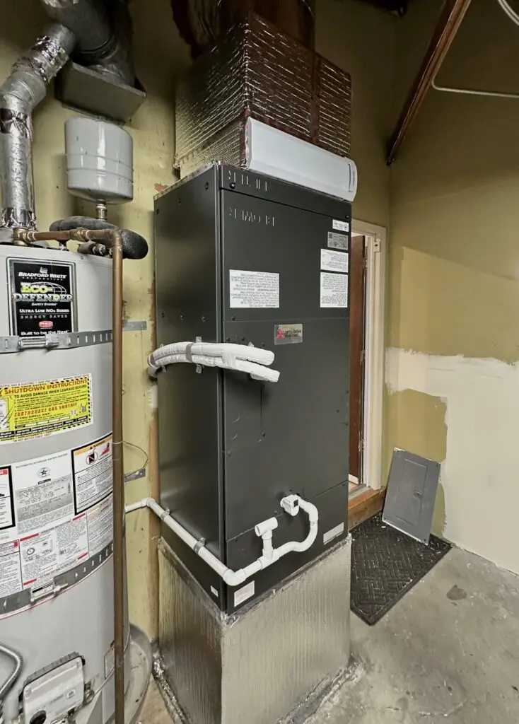 Mitsubishi PUZ-AK36NL heat pump and PVA-AA36NL air handler installed by Nur HVAC