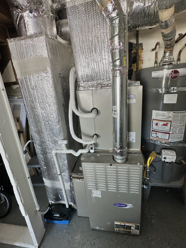 Carrier Dual-Fuel Heat Pump and Furnace Installation in San Mateo, CA
We recently completed a Carrier dual-fuel system installation in San Mateo, CA, replacing an aging HVAC setup with a modern solution designed for year-round comfort and energy efficiency.
The homeowner wanted a system that could reduce energy consumption while still providing dependable heating during colder winter days. A dual-fuel setup was the perfect answer. By combining a high-efficiency heat pump with a new Carrier furnace and evaporator coil, the system automatically chooses the most efficient heating source based on outdoor temperatures.
Why homeowners in San Mateo are choosing dual-fuel systems:
1. Lower energy costs throughout the year
2. Efficient heating and cooling from a single integrated system
3. Automatic switching between heat pump and furnace operation