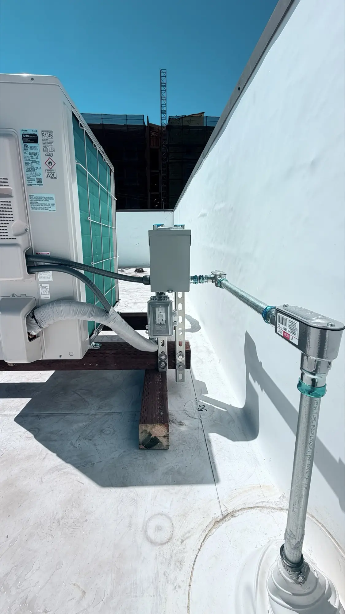 Weatherproof electrical disconnect for a Mitsubishi mini-split in Redwood City