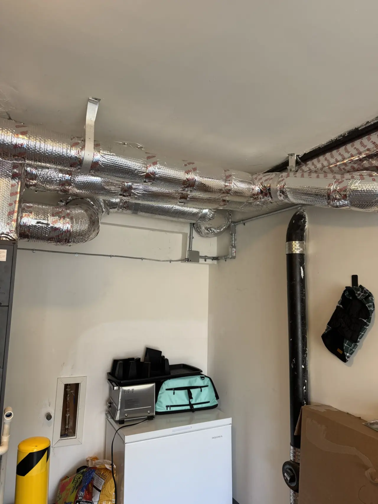 Insulated refrigerant lines for Mitsubishi multi-zone heat pump installation in San Francisco